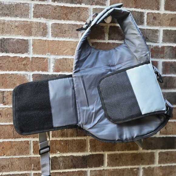 Shark Fin Dog Life Vest - Picture 5 of 5